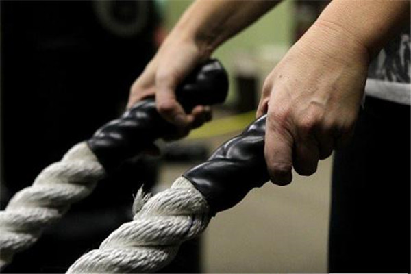 健身房甩的绳子有多重