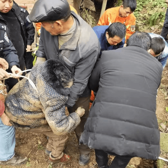 90岁老太被指在家生火取暖