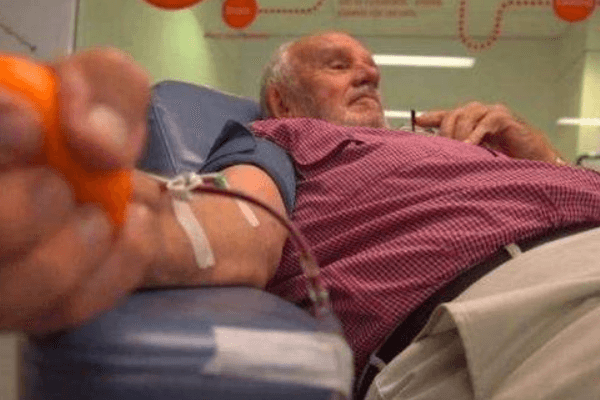 世界上献血最多的老人