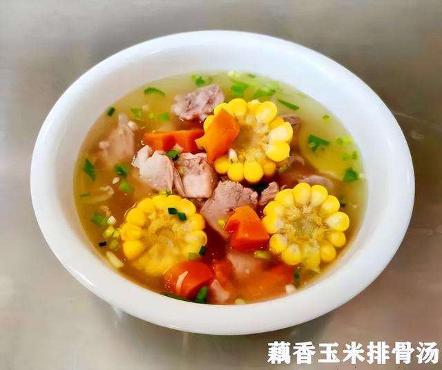 西安燕子月嫂美味月子餐：藕香玉米排骨汤，温润如玉，飘香四溢