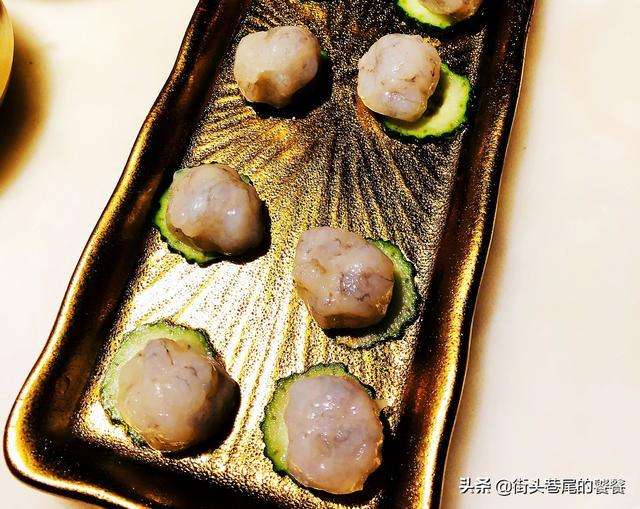 北京探店：铜锅涮肉新做法，鲜嫩味美，我和朋友都认可了