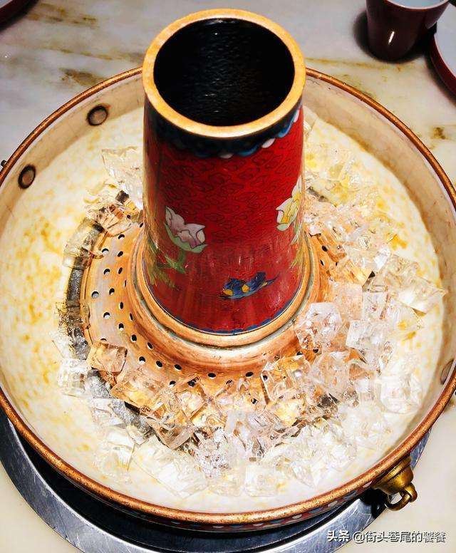 北京探店：铜锅涮肉新做法，鲜嫩味美，我和朋友都认可了