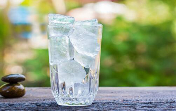 男人长期喝冰水的副作用